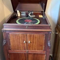 Victrola Record Player 