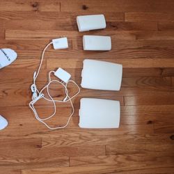 ORBI TRI-BAND WIFI MESH ROUTER + 3 SATELLITES