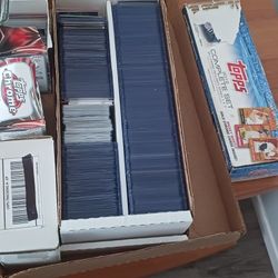 Baseball Cards Lot
