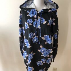 Wild Fable black long sleeve hoodie with blue flowers - womens medium - NEW with tags - armpit to armpit = 23.5"