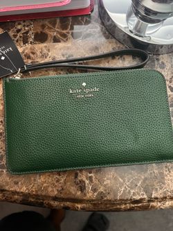 Kate Spade Green Wallet New with Tag