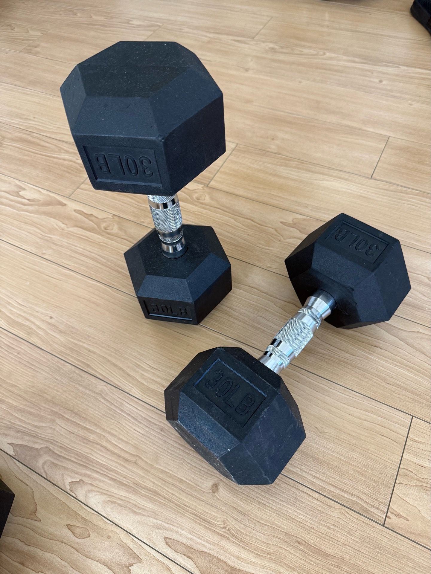 30lbs Rubber Hex Dumbell pair