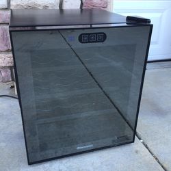 Like new wine cooler