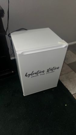 MINI FRIDGE