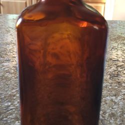 Vintage Amber Glass Apothecary Medicine Bottle

w/ Screw On Lid/top
