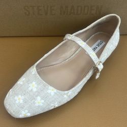 Steve Madden Embroidered Flower Flats