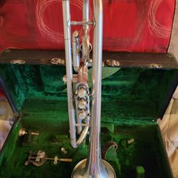 Very Nice Silver Conn New Wonder Trumpet 