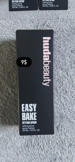 Huda beauty setting spray
