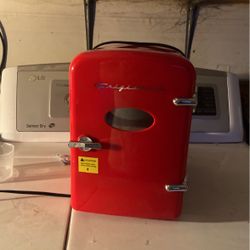 mini fridge 