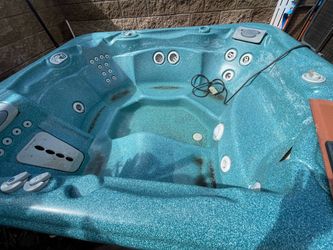 Free jacuzzi