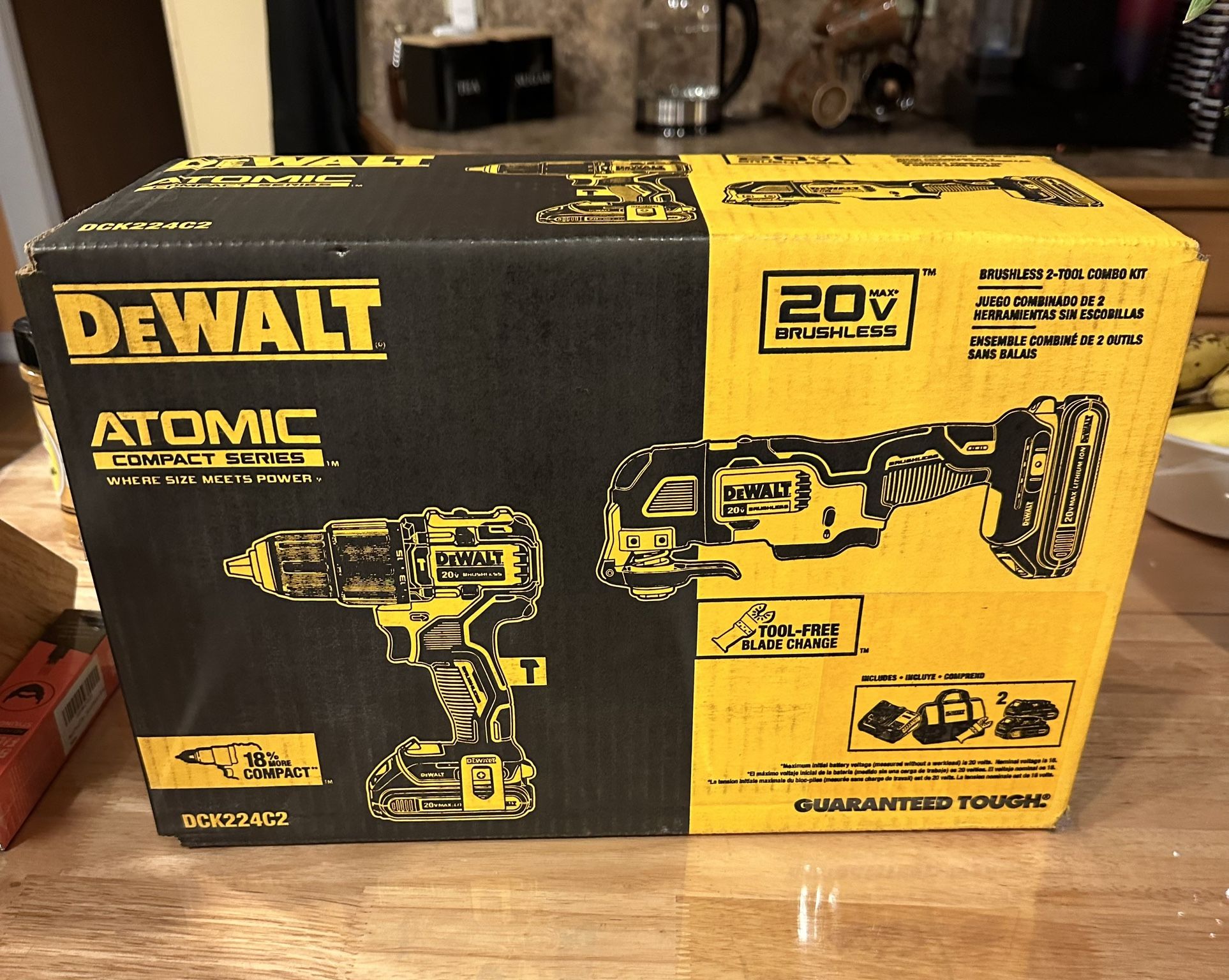 Dewalt DCK224C2 ATOMIC 20V MAX Lithium Ion Cordless Brushless