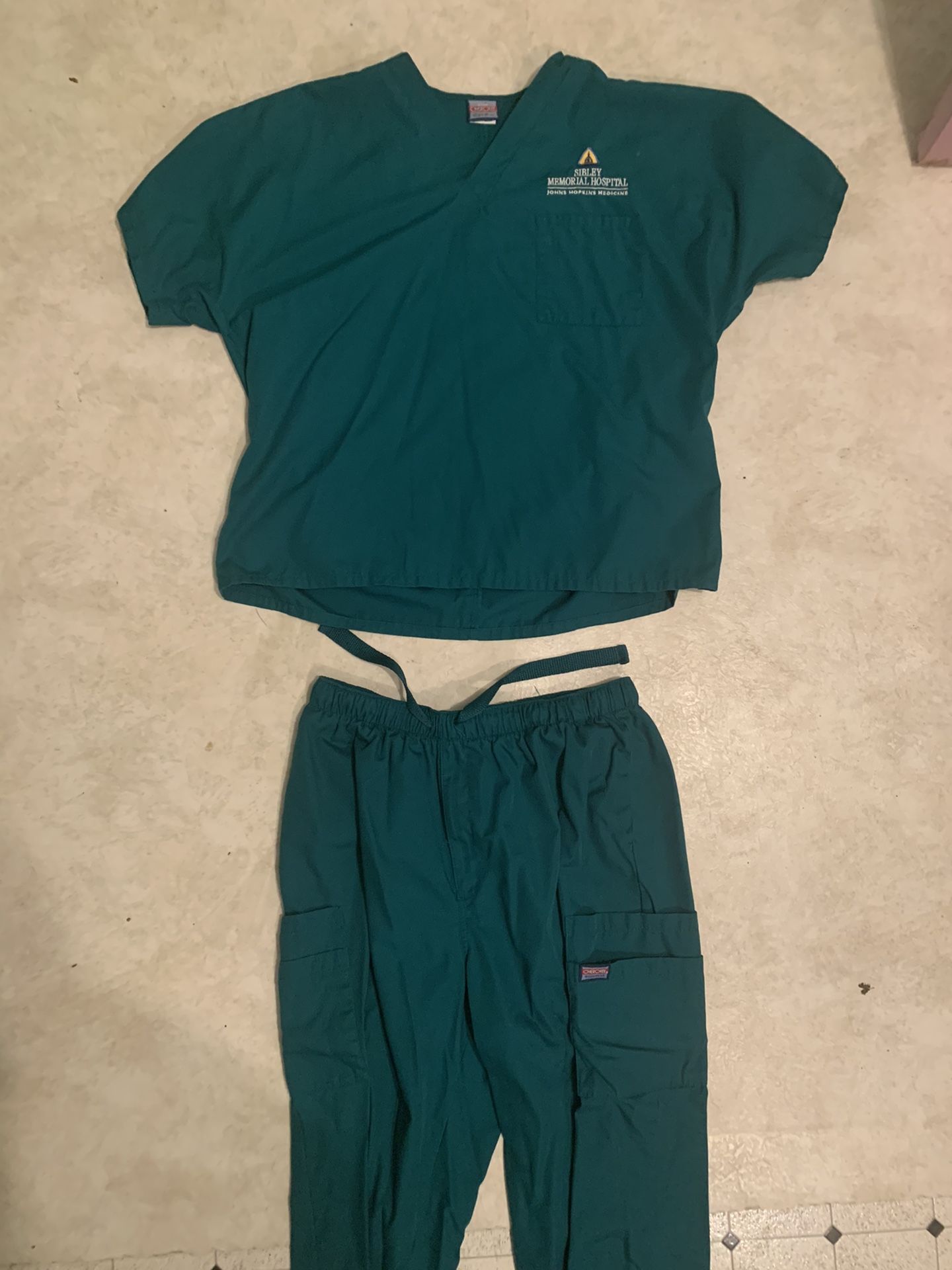 Large Scrubs (green) Uniform Sibley hospital