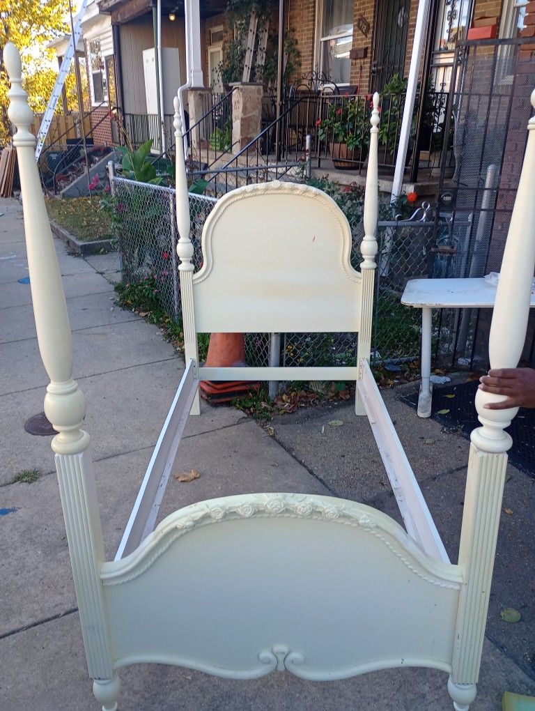 White Twin Size Headboard Foot Board Rails