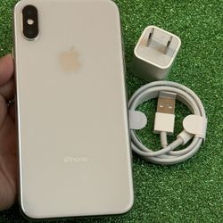 IPhone X (64gb) White UNLOCKED, Excellent Condition 