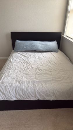 QUEEN SIZE MATTRESS AND BED FRAM
