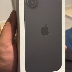 iPhone 16 Plus