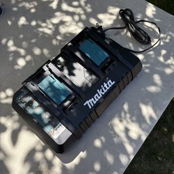Makita 18V Lithium-Ion Dual Port Rapid Optimum Charger