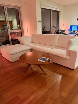 NEW! White Cloud Sectional Couch 4pc