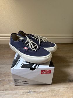 Used men’s size 9 vans skate authentic