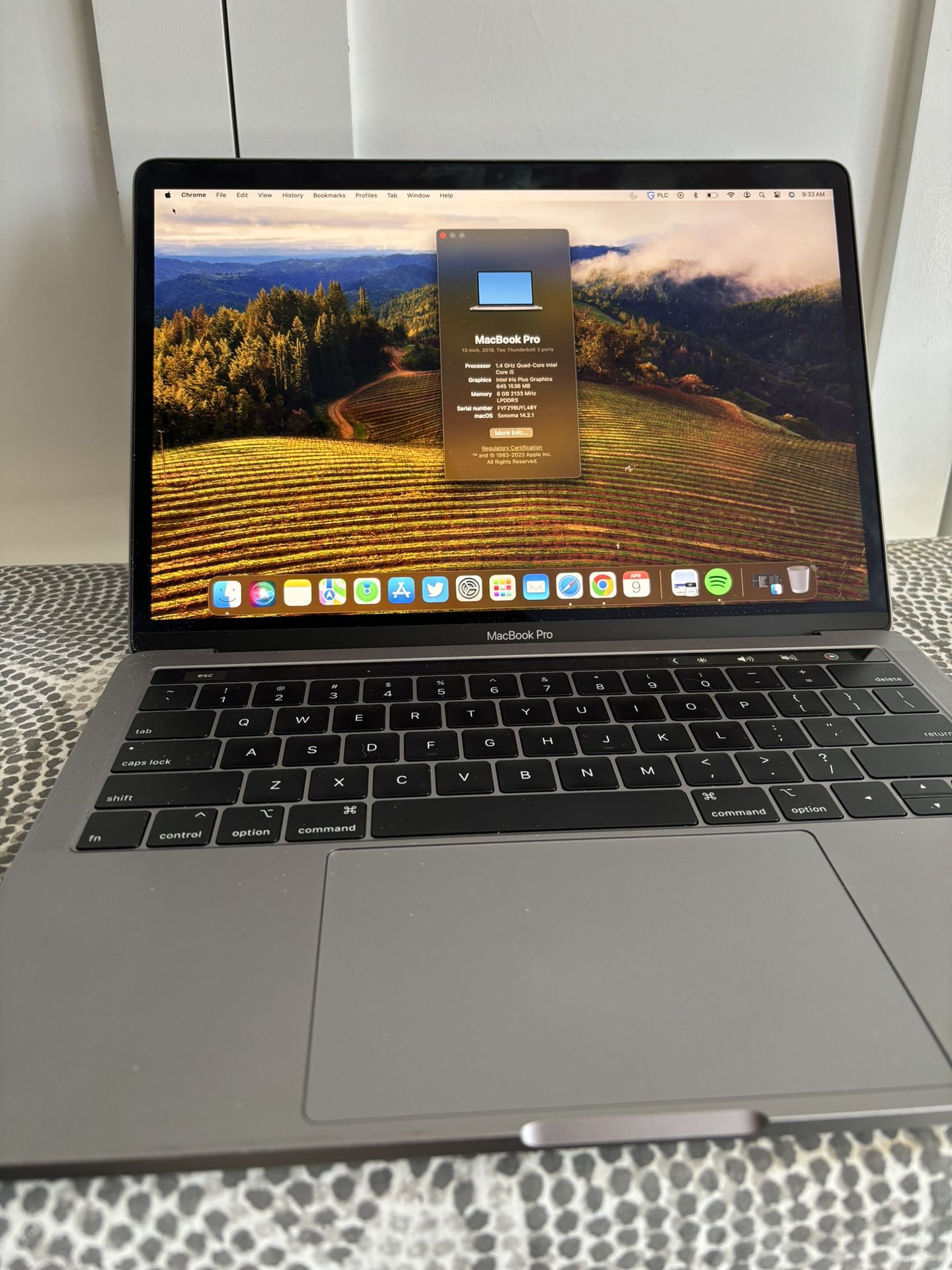 2019 Apple MacBook Pro with 1.4GHz Intel Core i5 (13 inch, 8GB RAM, 128GB SSD) - Space Gray 