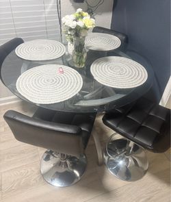 Dining set
