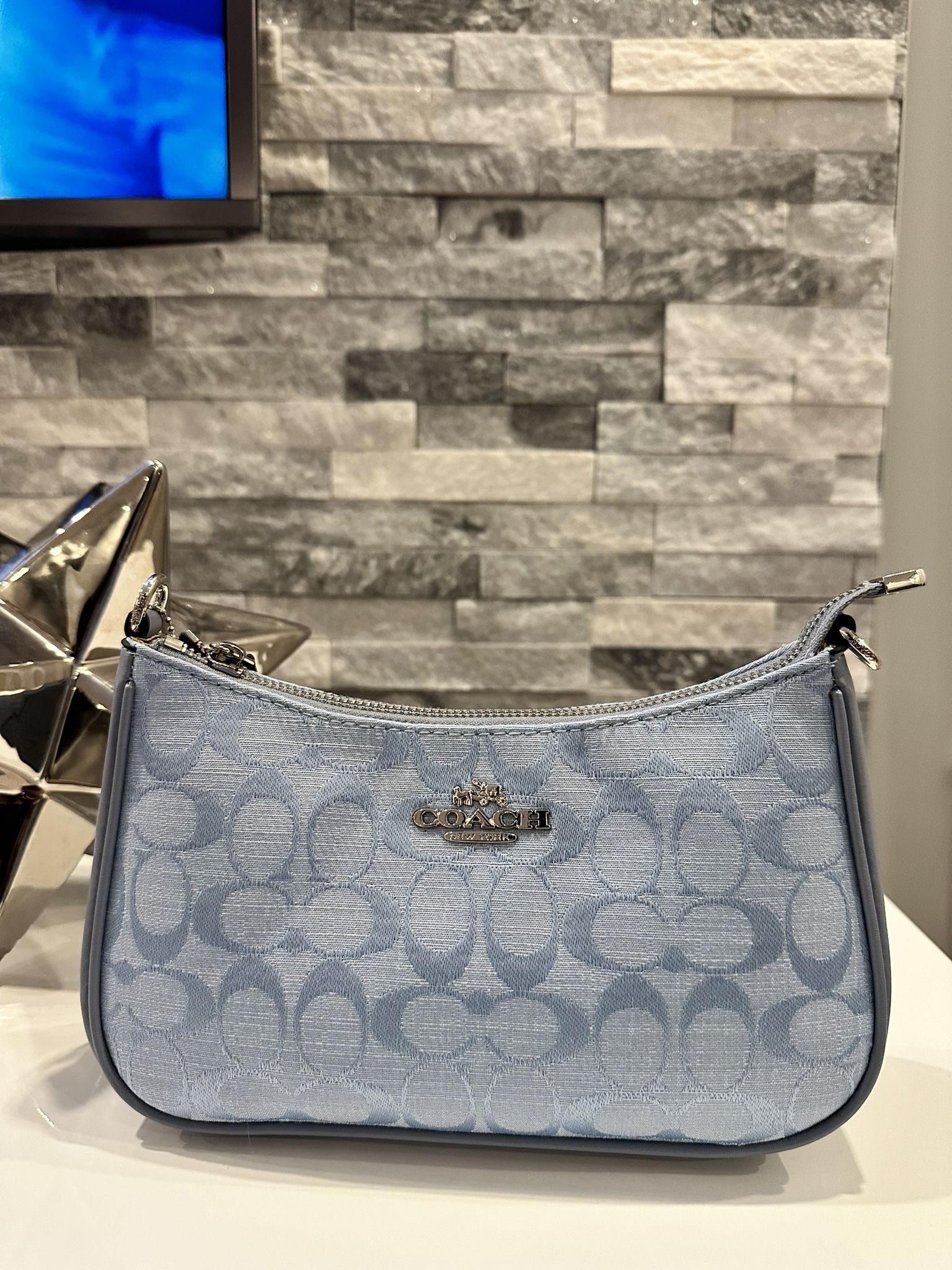Coach Teri Shoulder Bag In Signature Canvas CAL51 Blue