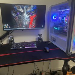 Custom Built Gaming Setup