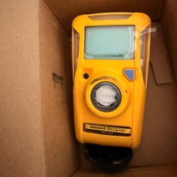 Gas detector