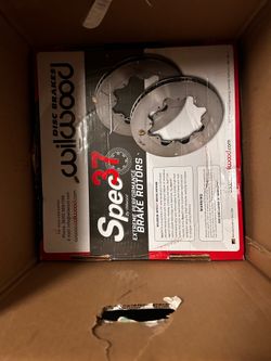 - OEM Chevy Camaro 6th Gen Brembo Brakes & ALMOST NEW Wilwood Spec37 Rotors Kit $800 OBO