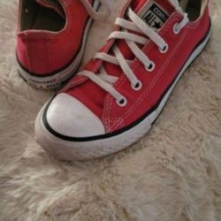 Converse Shoes 1y Kids Size 1 Red