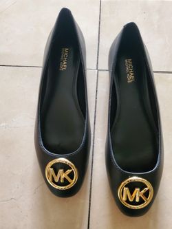 Mk Flat Women Shoes  Size 5.5 And 7