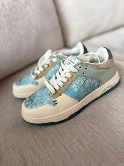 Designer Sneakers “Fleurs d’Abricot” – Size 5,5– Rare & Stylish