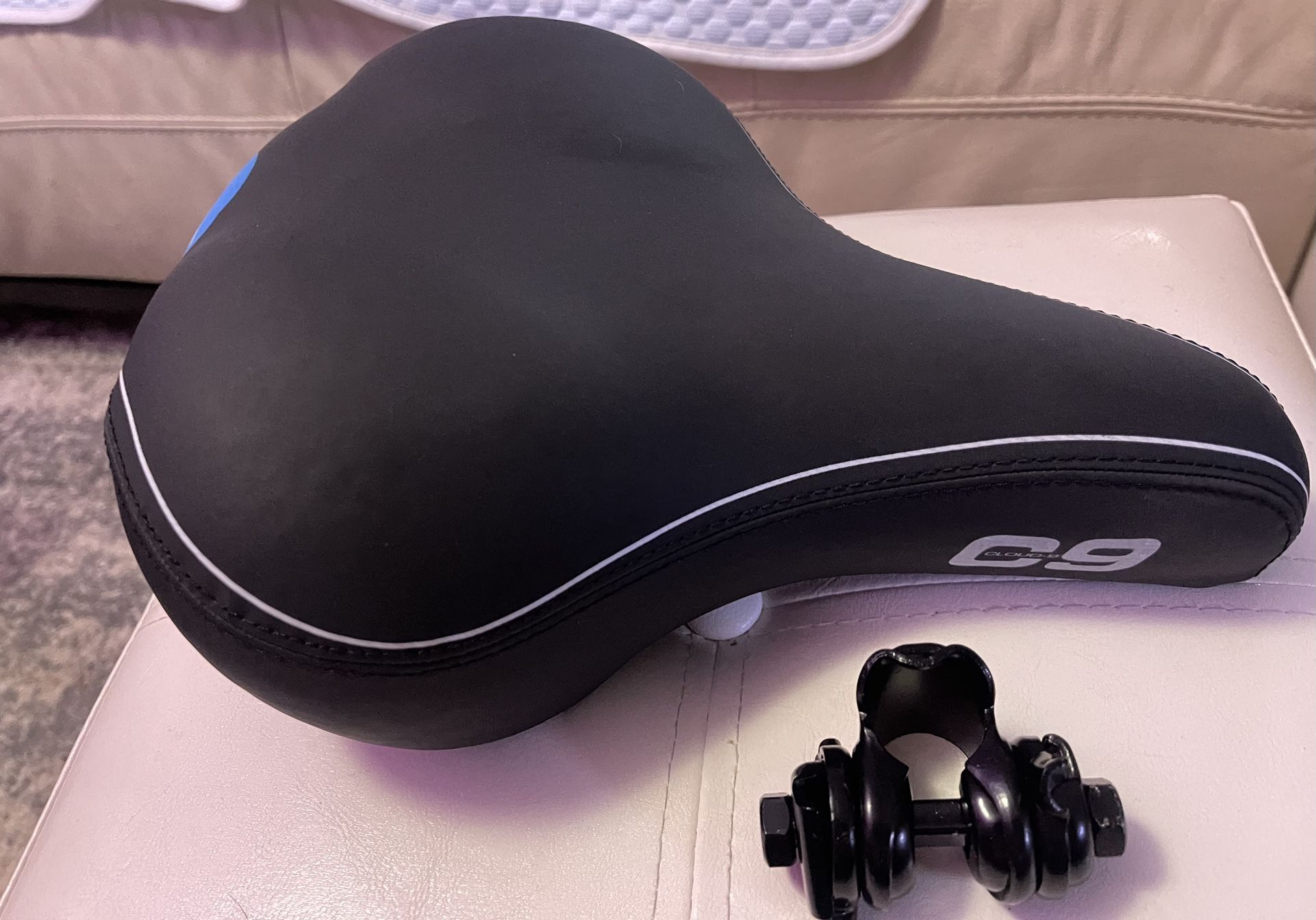 $30 CASH - New Cloud-9 Cruiser Select Comfort Bike Saddle