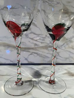 Two Christmas Wine Glasses 🥂