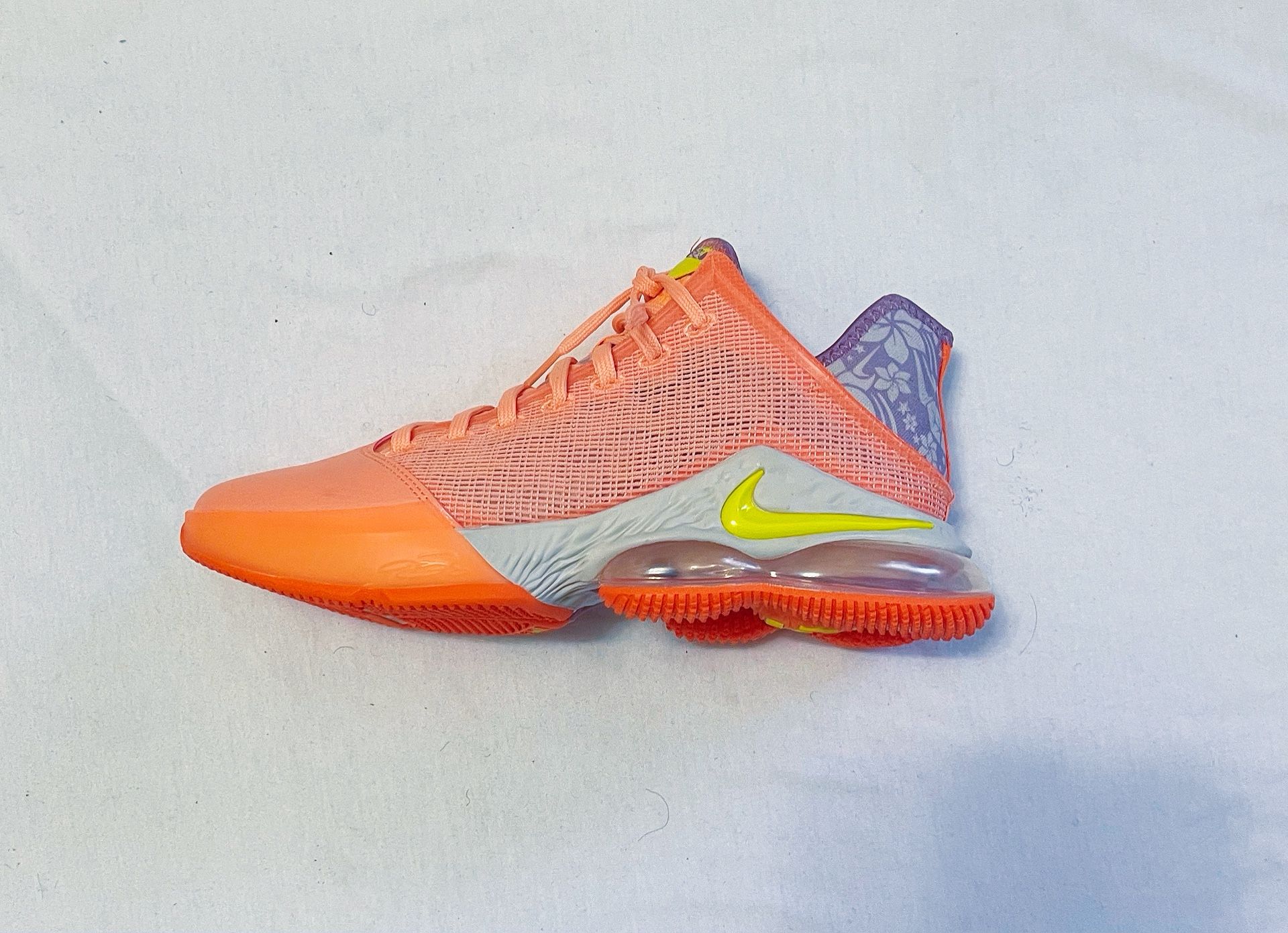 Nike LeBron 19 ‘Hawaii’ Size 9 Men