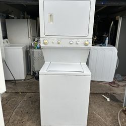 Frigidaire Stakable Washer And Dryer Good Condition Everything Works Fine 