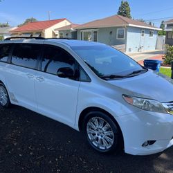 2011 Toyota Sienna