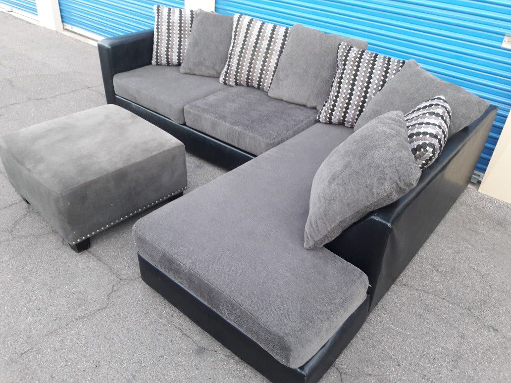 Comfortable sectional couch with ottoman Gray, Ashely
