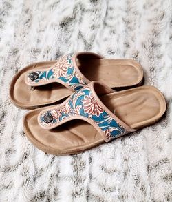 Women’s Floral Toe-Post Sandals in Teal and Tan