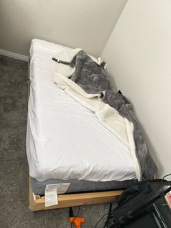 Twin bed with mattress