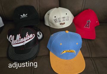 Caps