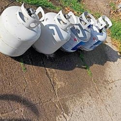 5 Gallon Propane Tanks 