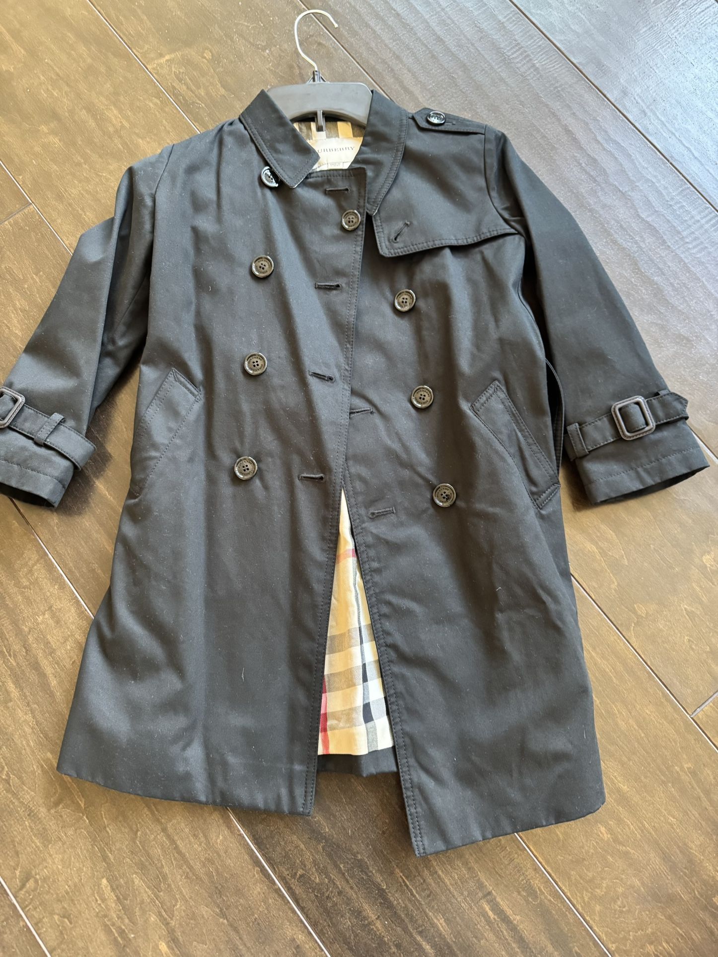 Authentic Kids Burberry Size 6 Trench Coat