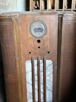 30’s to 40’s Philco Floor Radio Cabinet