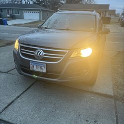 2010 Volkswagen Tiguan