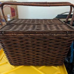 Crate & Barrel Picnic Basket Set | Wine Glass Holders | Plates & Mats