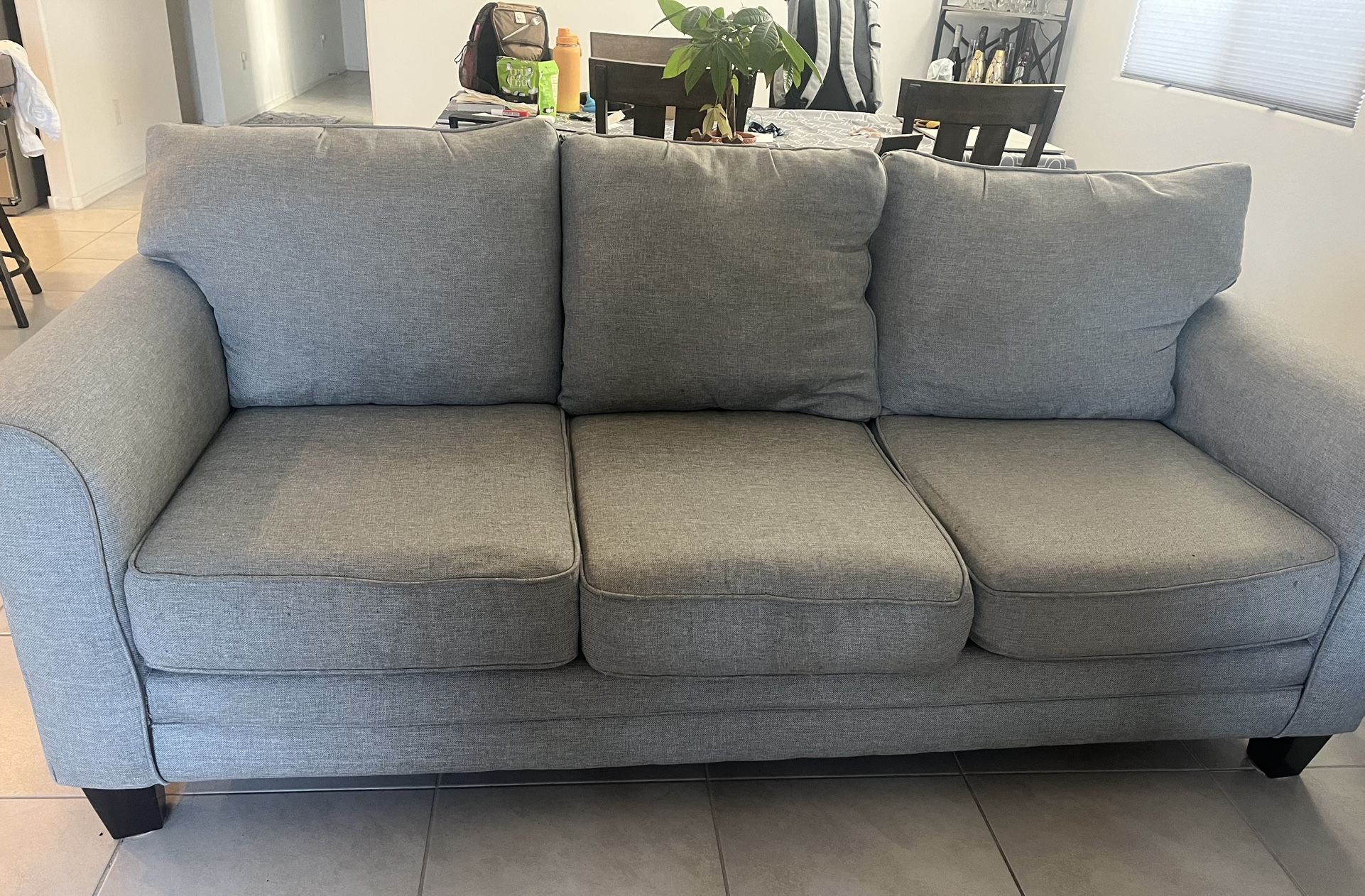 Grey Sofa And Loveseat In Good Condition
