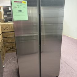 Refrigerator, Samsung New Open Box 36” Side By Side Fridge 