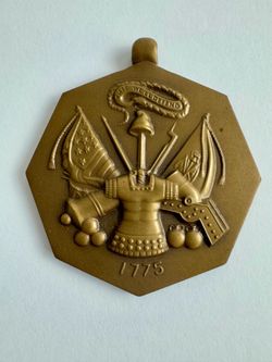 Vintage FOR MILITARY ACHIEVEMENT 1775 THIS WE'LL DEFEND MEDAL