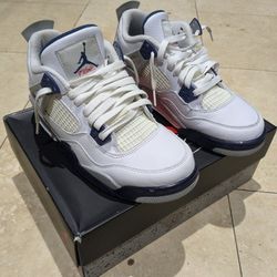 Nike Jordan 4 Retro, Size 6.5